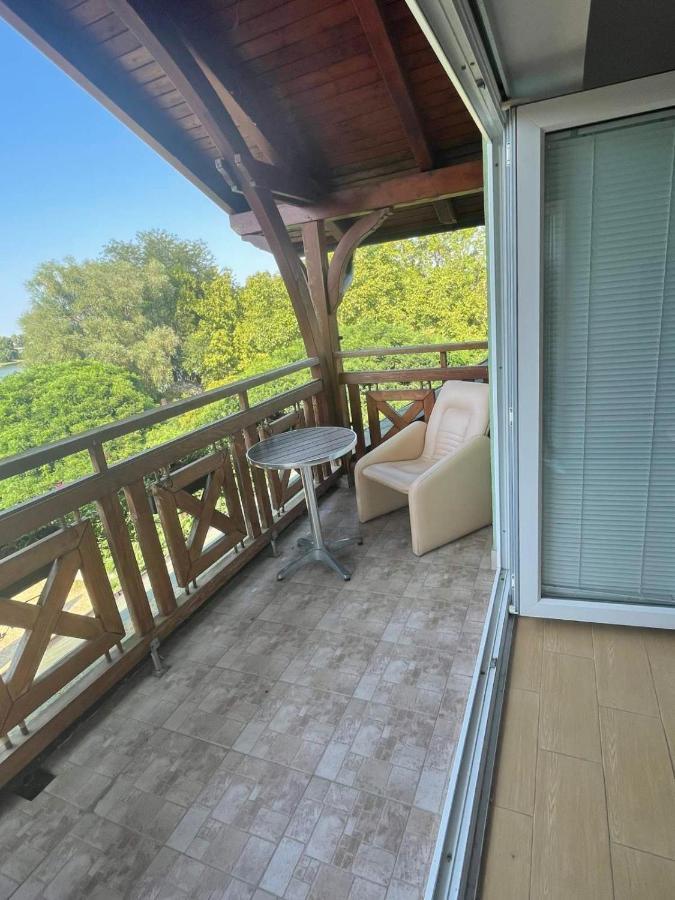 Vila Odmor Na Dunavu Beocin Exterior foto