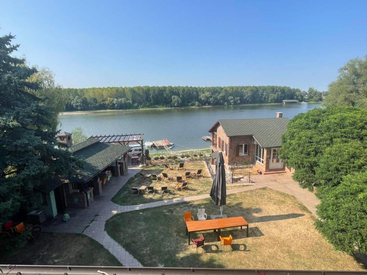 Vila Odmor Na Dunavu Beocin Exterior foto
